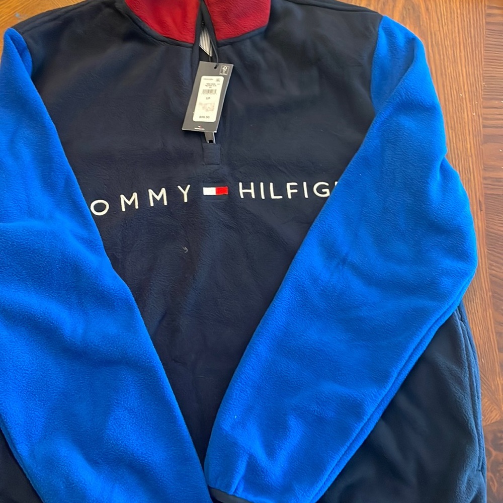 TOMMY HILFIGER